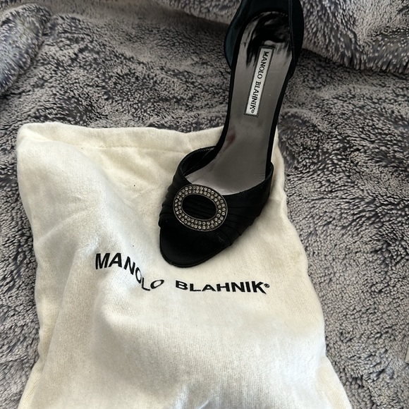 Manolo Blahnik Sedaraby Black Satin Heels 👠 - Picture 6 of 10